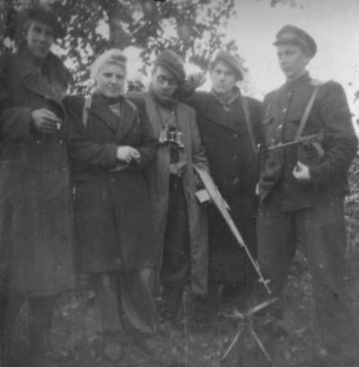 gruppo partigiani estoni